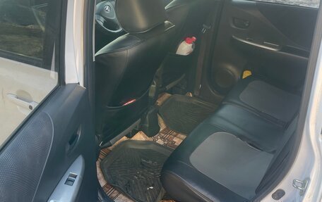 Toyota Ractis I, 2005 год, 480 000 рублей, 15 фотография