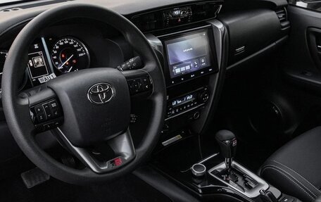 Toyota Fortuner II, 2026 год, 5 520 000 рублей, 8 фотография