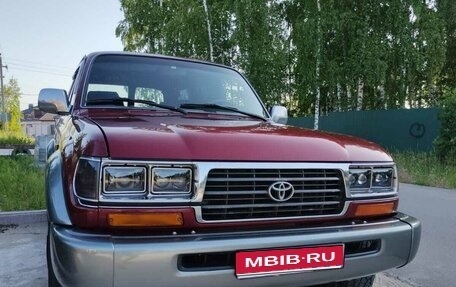 Toyota Land Cruiser 80 рестайлинг, 1997 год, 3 000 000 рублей, 1 фотография