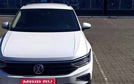 Volkswagen Tiguan II, 2020 год, 2 400 000 рублей, 1 фотография