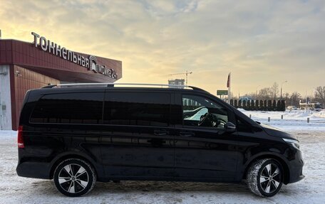 Mercedes-Benz V-Класс, 2022 год, 7 290 000 рублей, 2 фотография