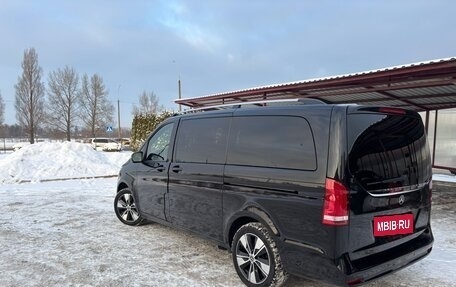 Mercedes-Benz V-Класс, 2022 год, 7 290 000 рублей, 4 фотография