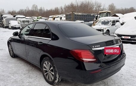 Mercedes-Benz E-Класс, 2019 год, 3 417 120 рублей, 4 фотография