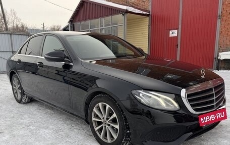 Mercedes-Benz E-Класс, 2019 год, 3 417 120 рублей, 2 фотография