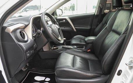 Toyota RAV4, 2013 год, 1 898 000 рублей, 10 фотография