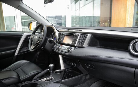 Toyota RAV4, 2013 год, 1 898 000 рублей, 19 фотография