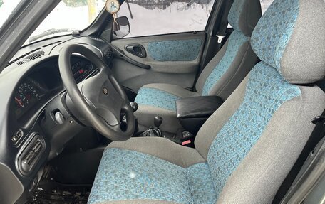 Chevrolet Niva I рестайлинг, 2004 год, 300 000 рублей, 9 фотография