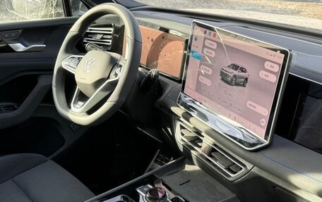 Volkswagen Tiguan, 2025 год, 4 900 000 рублей, 8 фотография