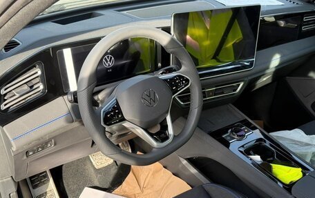 Volkswagen Tiguan, 2025 год, 4 900 000 рублей, 9 фотография