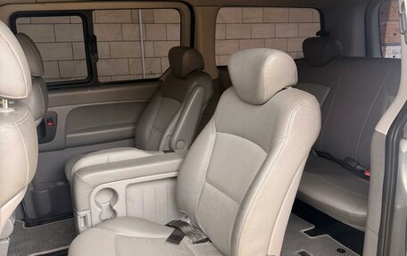 Hyundai Grand Starex Grand Starex I рестайлинг 2, 2009 год, 2 000 000 рублей, 5 фотография