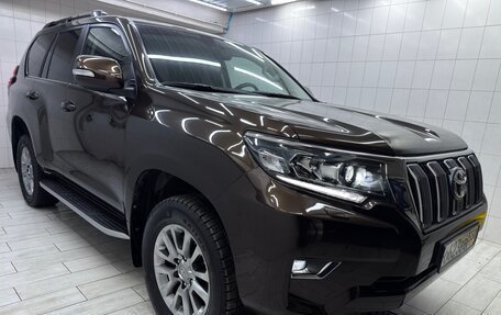 Toyota Land Cruiser Prado 150 рестайлинг 2, 2018 год, 5 850 000 рублей, 2 фотография