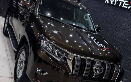 Toyota Land Cruiser Prado 150 рестайлинг 2, 2018 год, 5 850 000 рублей, 7 фотография