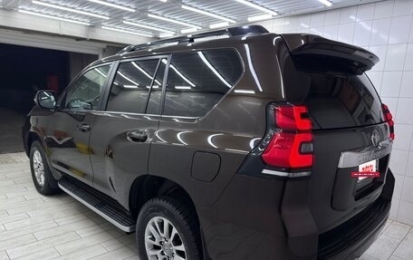 Toyota Land Cruiser Prado 150 рестайлинг 2, 2018 год, 5 850 000 рублей, 5 фотография