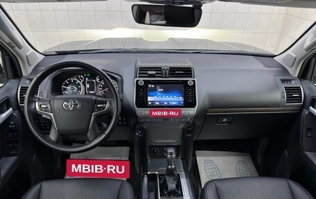Toyota Land Cruiser Prado 150 рестайлинг 2, 2018 год, 5 850 000 рублей, 15 фотография