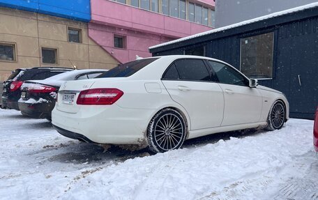 Mercedes-Benz E-Класс, 2011 год, 1 420 000 рублей, 6 фотография