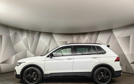 Volkswagen Tiguan II, 2022 год, 3 550 000 рублей, 5 фотография