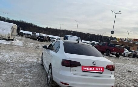 Volkswagen Jetta VI, 2015 год, 750 000 рублей, 2 фотография