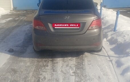 Hyundai Solaris II рестайлинг, 2016 год, 650 000 рублей, 2 фотография