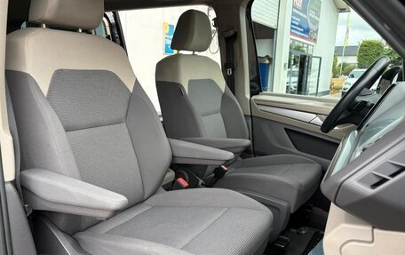 Volkswagen Multivan, 2022 год, 5 440 000 рублей, 14 фотография