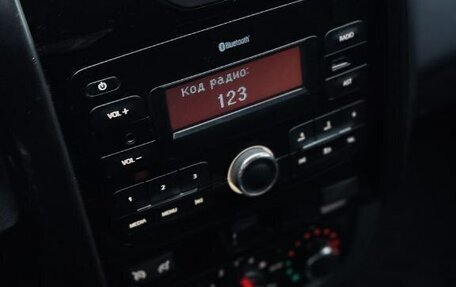 Renault Duster I рестайлинг, 2017 год, 1 300 000 рублей, 24 фотография