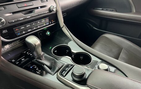 Lexus RX IV рестайлинг, 2016 год, 3 650 000 рублей, 17 фотография