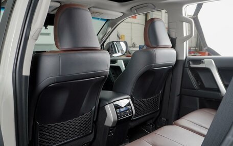 Toyota Land Cruiser Prado 150 рестайлинг 2, 2017 год, 5 879 000 рублей, 11 фотография