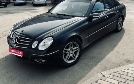 Mercedes-Benz E-Класс, 2004 год, 550 000 рублей, 6 фотография
