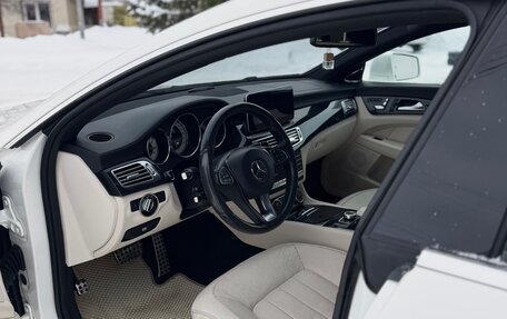 Mercedes-Benz CLS, 2015 год, 2 600 000 рублей, 5 фотография