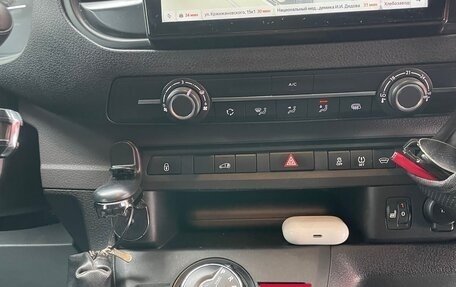 Peugeot Expert, 2021 год, 2 850 000 рублей, 17 фотография