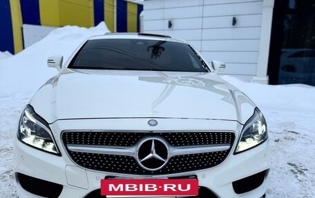 Mercedes-Benz CLS, 2015 год, 2 600 000 рублей, 10 фотография