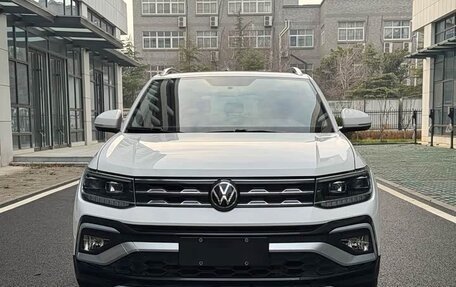 Volkswagen T-Cross I, 2022 год, 1 790 000 рублей, 2 фотография