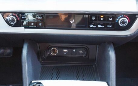 KIA Sportage IV рестайлинг, 2025 год, 3 520 000 рублей, 15 фотография