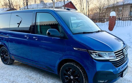 Volkswagen Caravelle T6 рестайлинг, 2020 год, 5 550 000 рублей, 3 фотография