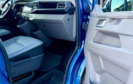 Volkswagen Caravelle T6 рестайлинг, 2020 год, 5 550 000 рублей, 15 фотография