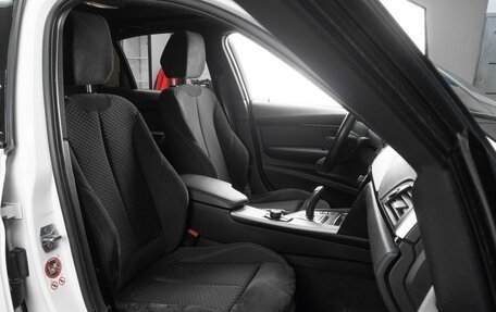 BMW 3 серия, 2016 год, 2 849 000 рублей, 15 фотография