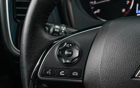 Mitsubishi Outlander III рестайлинг 3, 2018 год, 2 180 000 рублей, 27 фотография