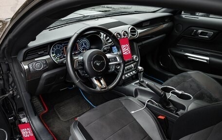 Ford Mustang VI рестайлинг, 2020 год, 3 450 000 рублей, 4 фотография