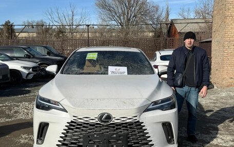 Lexus RX IV рестайлинг, 2025 год, 7 300 000 рублей, 2 фотография