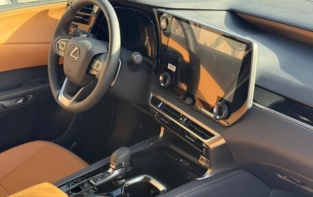 Lexus RX IV рестайлинг, 2025 год, 7 300 000 рублей, 11 фотография