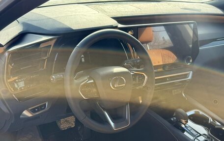 Lexus RX IV рестайлинг, 2025 год, 7 300 000 рублей, 12 фотография