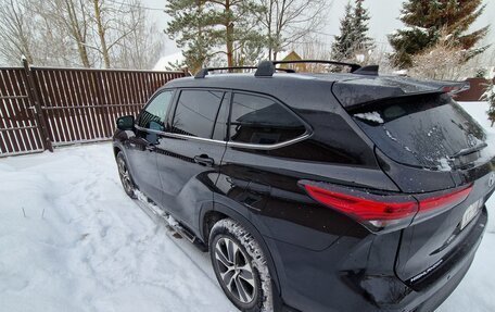 Toyota Highlander, 2021 год, 4 700 000 рублей, 6 фотография