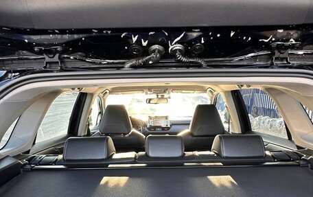 Toyota RAV4, 2021 год, 3 650 000 рублей, 8 фотография