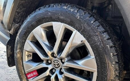 Toyota RAV4, 2021 год, 3 650 000 рублей, 5 фотография