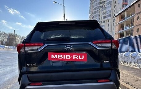 Toyota RAV4, 2021 год, 3 650 000 рублей, 13 фотография