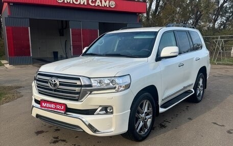 Toyota Land Cruiser 200, 2019 год, 5 750 000 рублей, 1 фотография