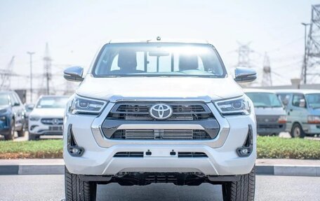 Toyota Hilux VIII, 2025 год, 5 020 000 рублей, 2 фотография