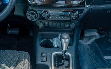 Toyota Hilux VIII, 2025 год, 5 020 000 рублей, 7 фотография