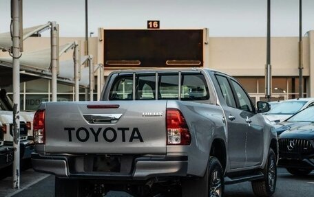 Toyota Hilux VIII, 2025 год, 5 020 000 рублей, 21 фотография