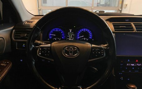 Toyota Camry, 2016 год, 2 099 000 рублей, 10 фотография