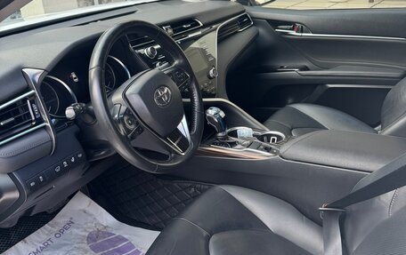 Toyota Camry, 2019 год, 2 520 000 рублей, 4 фотография